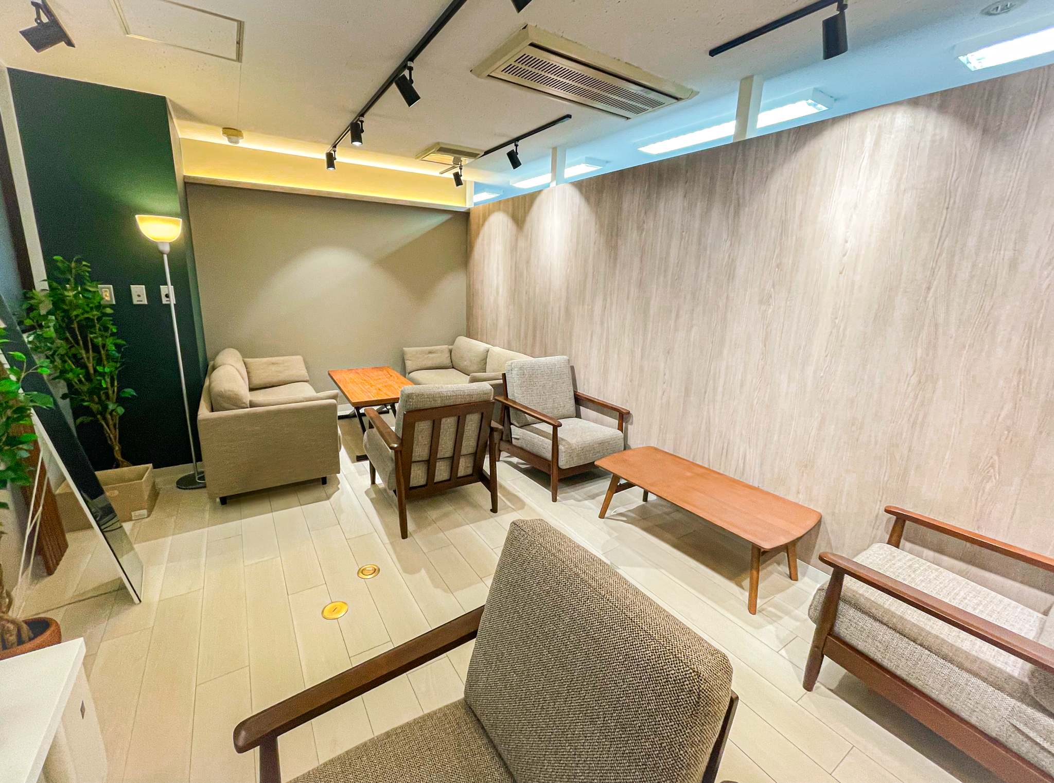 店舗イメージ04